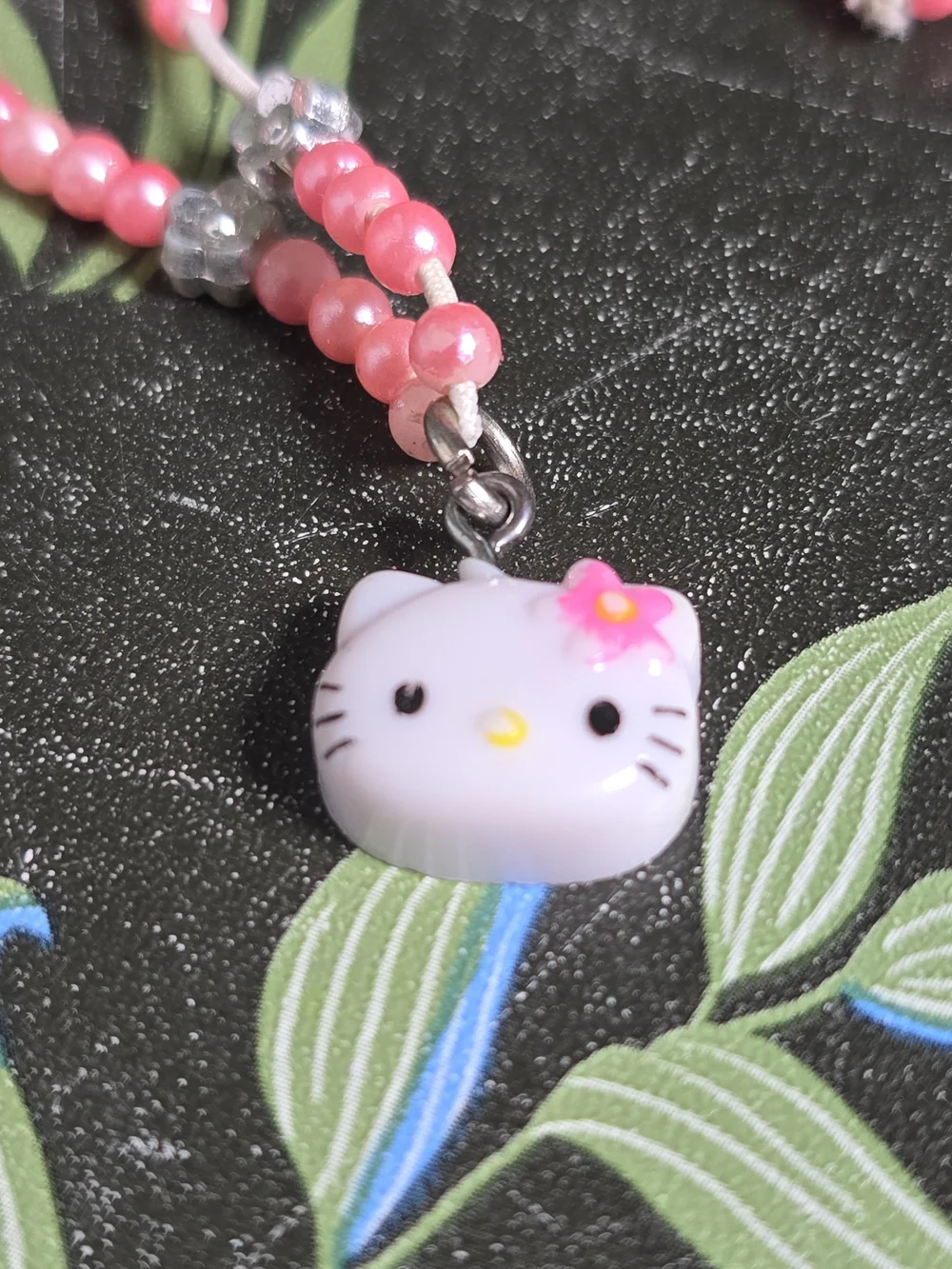 HELLO KITTY Necklace  SANRIO 2008 Y2K Vintage Pink Beaded Charm